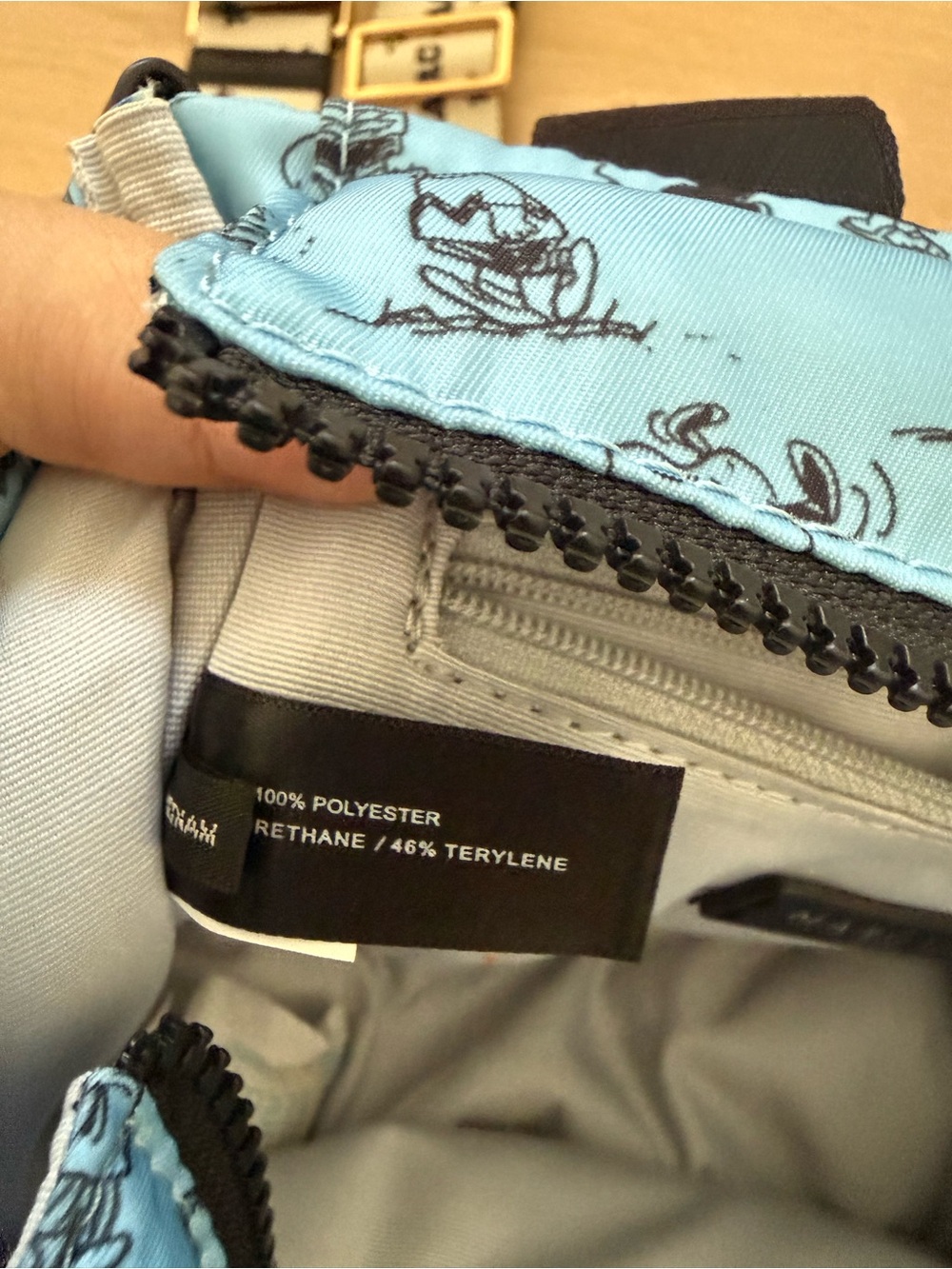 Marc Jacobs X Peanuts Snoopy Character Print Small Blue Nylon Puffy Tote - Picture 4 of 7